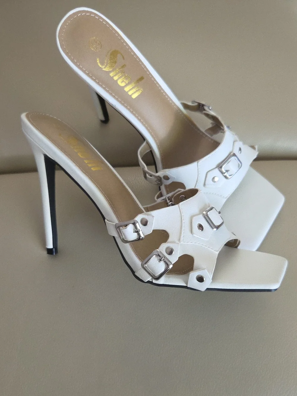 SHEIN White Stiletto Heel Sandals w/ Buckle Detail Size 8.5